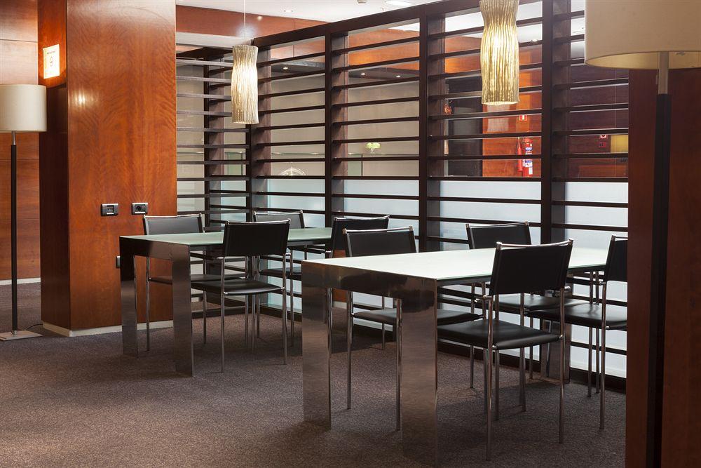 Ac Hotel Leon San Antonio By Marriott Bagian luar foto