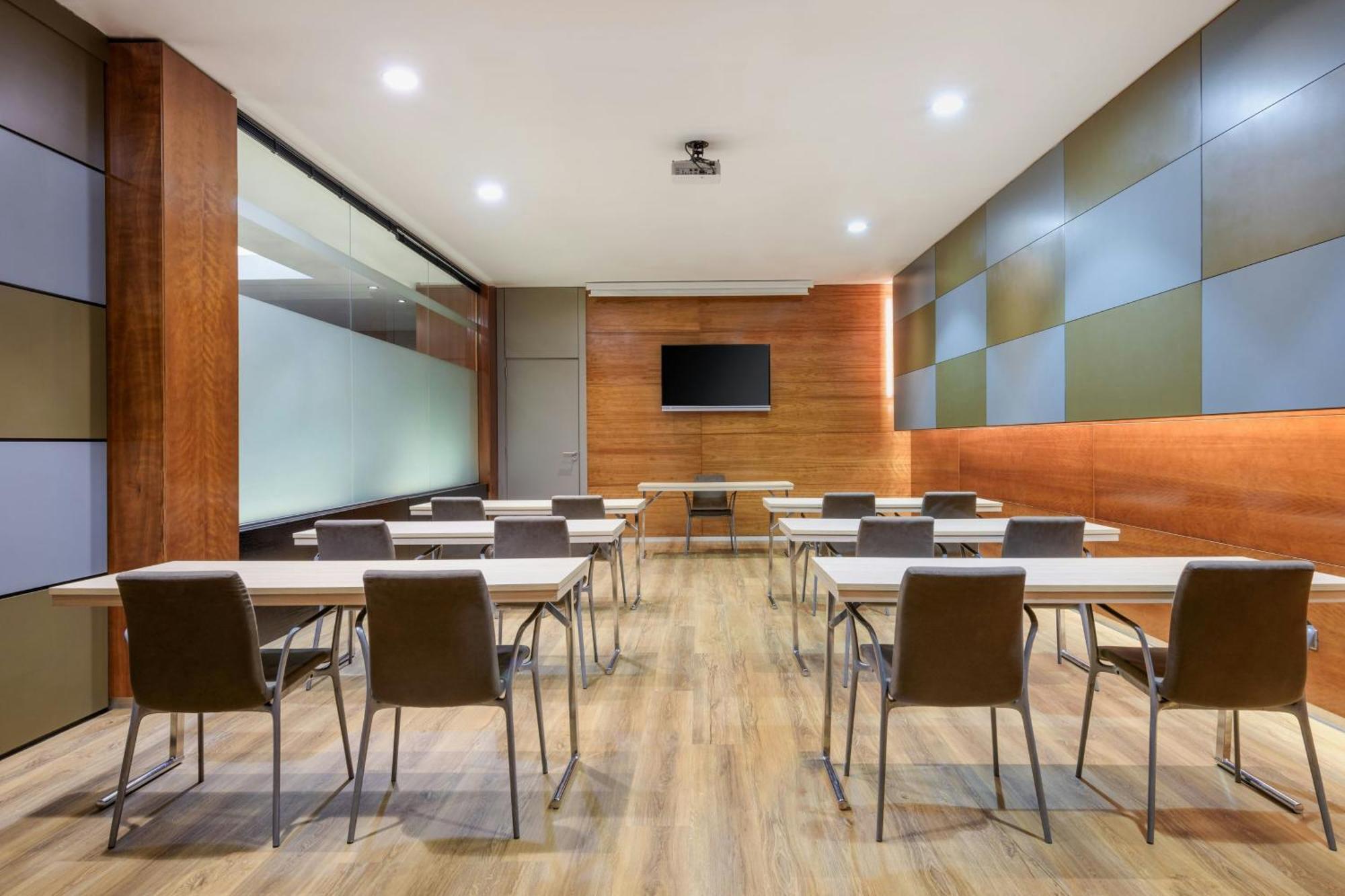 Ac Hotel Leon San Antonio By Marriott Bagian luar foto