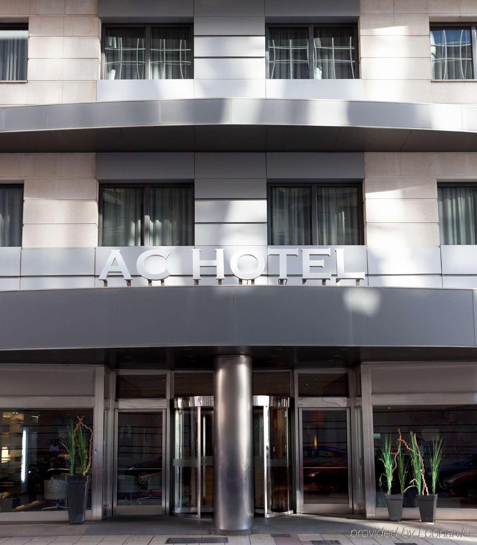 Ac Hotel Leon San Antonio By Marriott Bagian luar foto